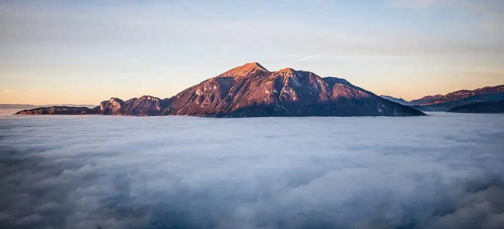 Mer de nuages et le Môle, vue panoramique depuis Mont-Saxonnex