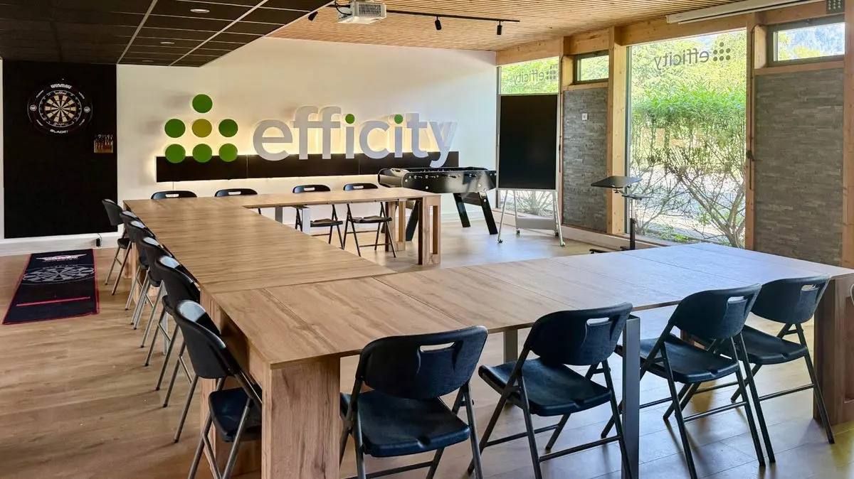 Salle de formation et réunions équipée